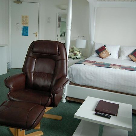 The Wight Hotel Сандаун Стая снимка